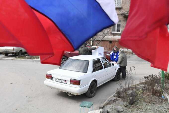 В Казани задержаны более 20 человек, а в Рязани арестован по меньшей мере один избиратель