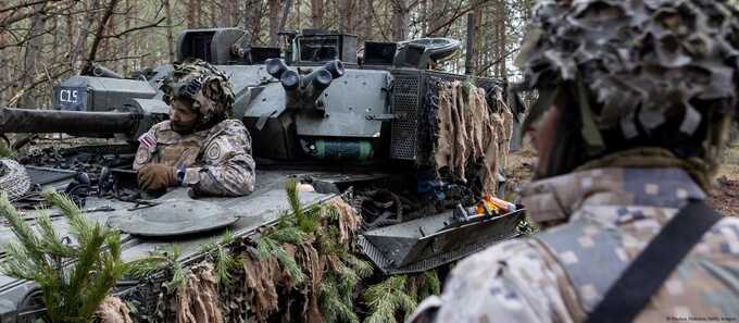 Россия пригрозила войной, если НАТО введёт миротворцев в Украину