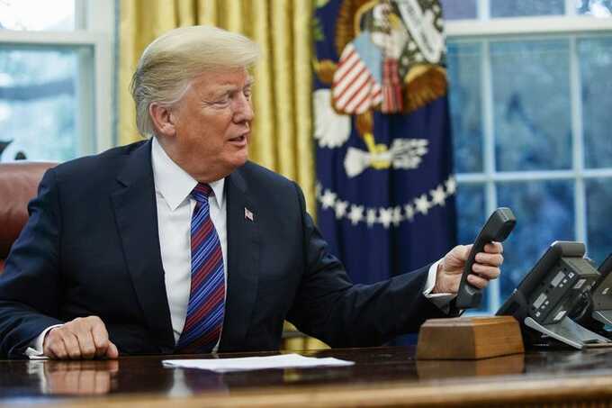 После разговора с Путиным Трамп заявил Европе, что уверен в победе России в Украине — Bloomberg
