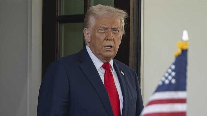 Трамп одобрил планы удара по Ирану, но временно приостановил их