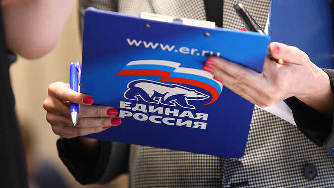 Связанные со стройкомпаниями фонды могут тайно финансировать «Единую Россию» за счёт бюджета