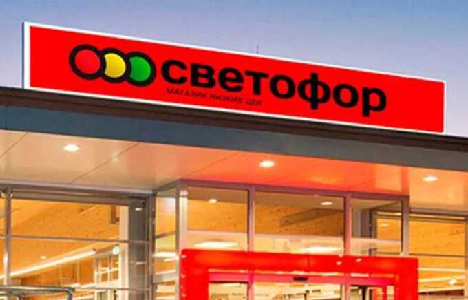 Покупатели магазина «Светофор» в Саратове нашли резиновый фрагмент в кексах