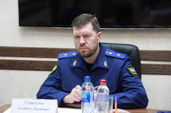 Суяргулов подробно разбирает действия старой элиты Татарстана: Миронова, Изаака и Фаттахова