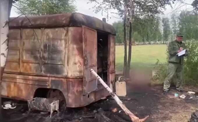 Мужчина поджёг вагончик с возлюбленной и двумя мужчинами