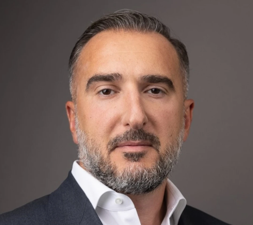 Пластик не пахнет: рейдеры для Тимура Иванова Пластик не пахнет: рейдеры для Тимура Иванова
